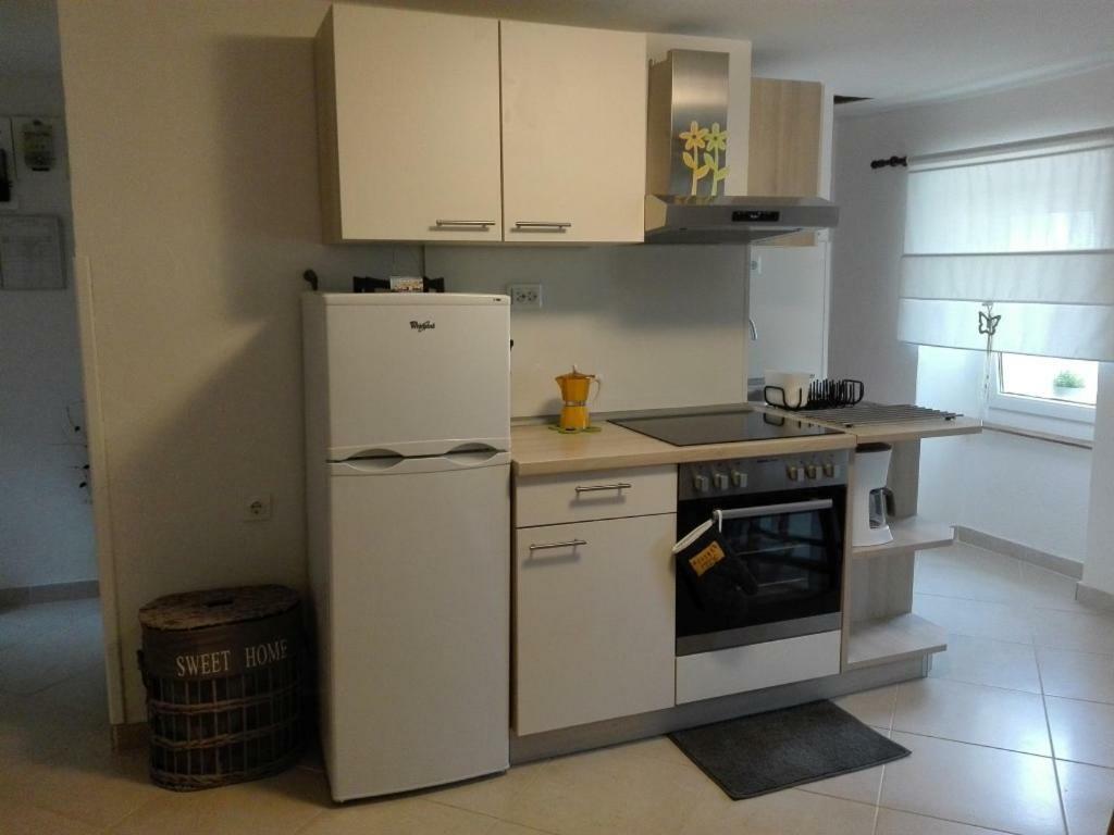 Apartments Gorinka Башка Екстер'єр фото